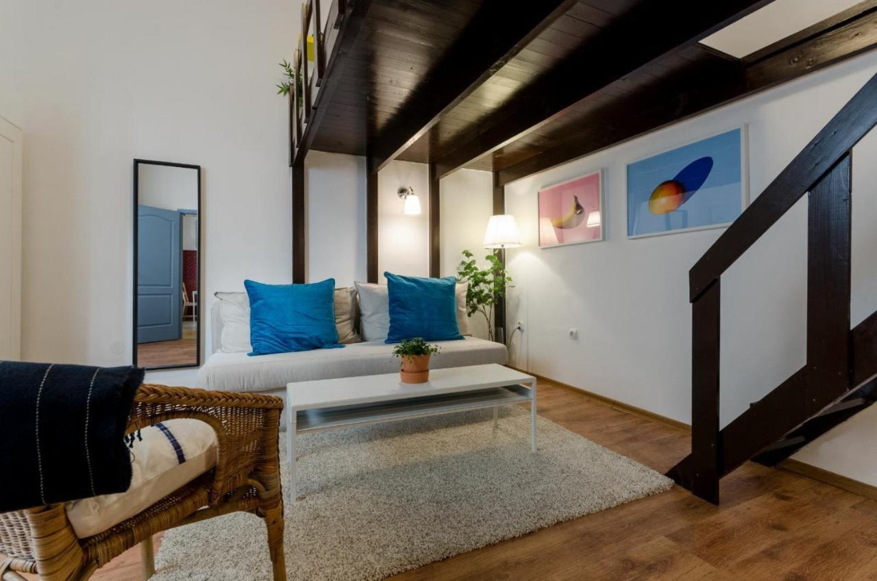Quiet Cozy Apartment In Party Street E1 Budapest Bagian luar foto