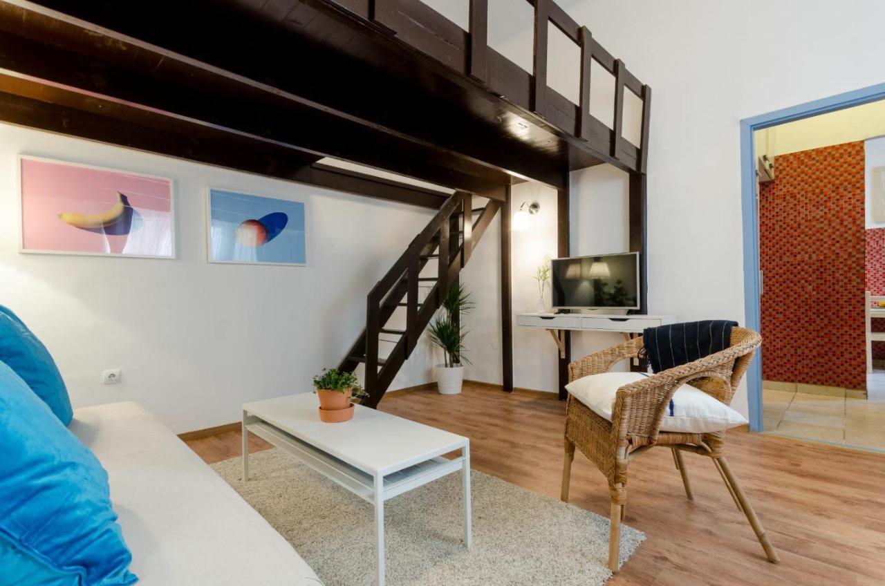 Quiet Cozy Apartment In Party Street E1 Budapest Bagian luar foto